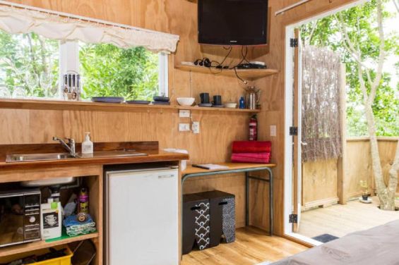 Driftwood Bungalow TV